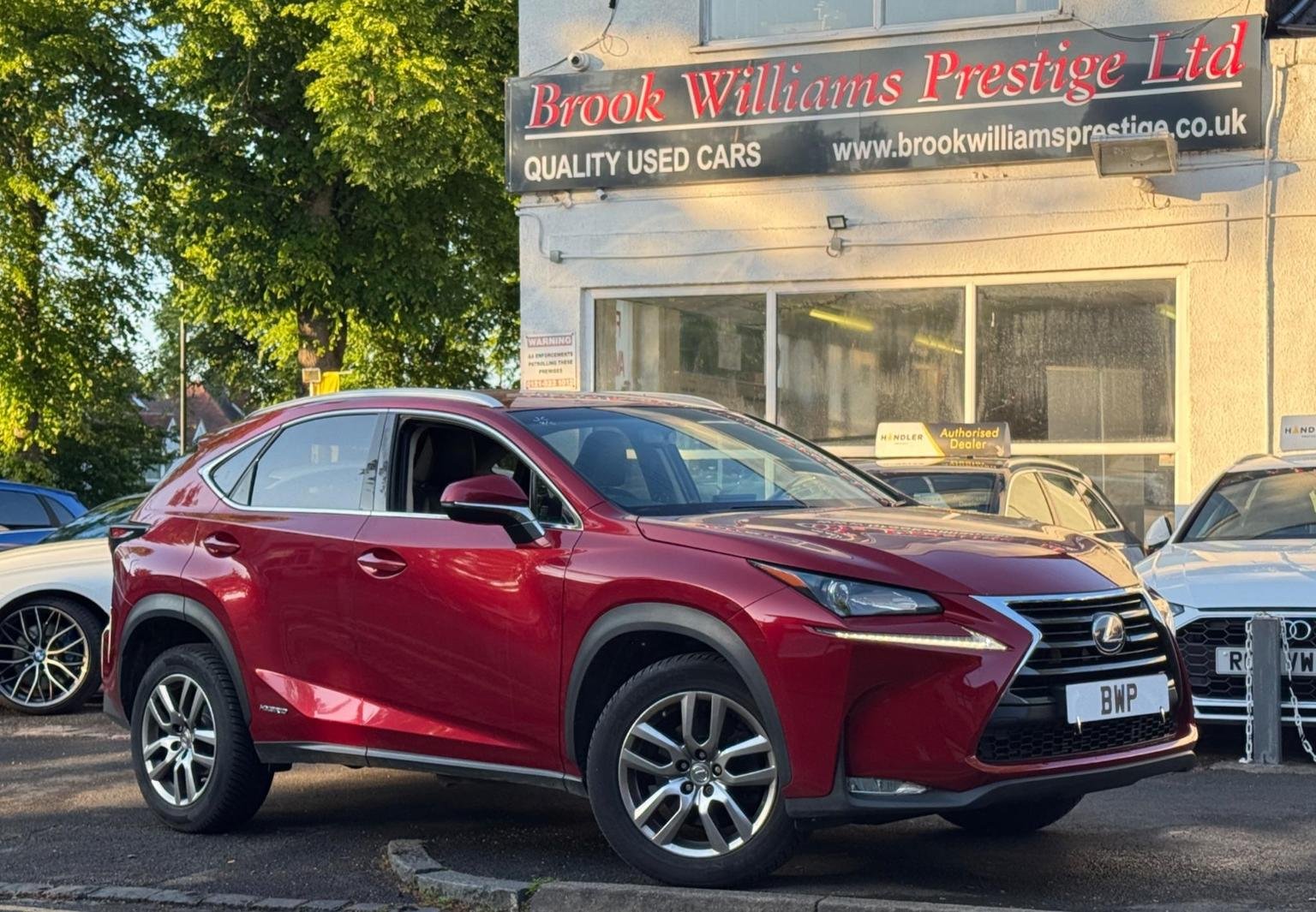 Lexus NX 300h