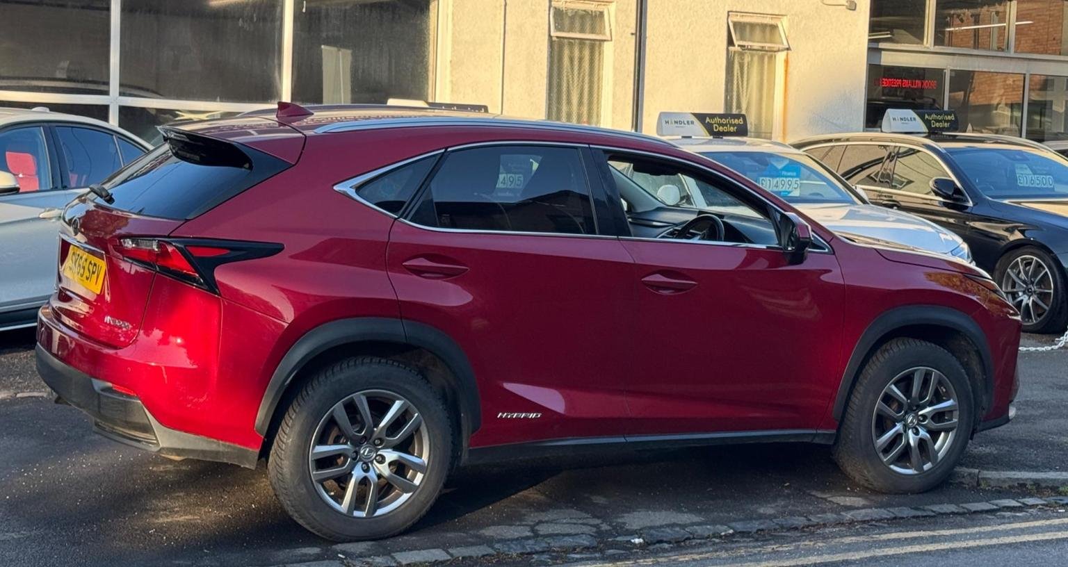 Lexus NX 300h