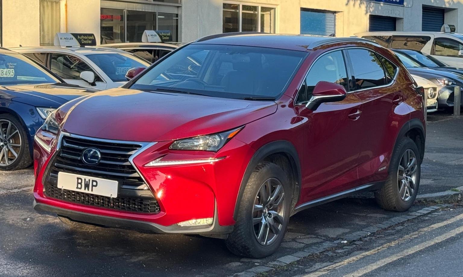 Lexus NX 300h