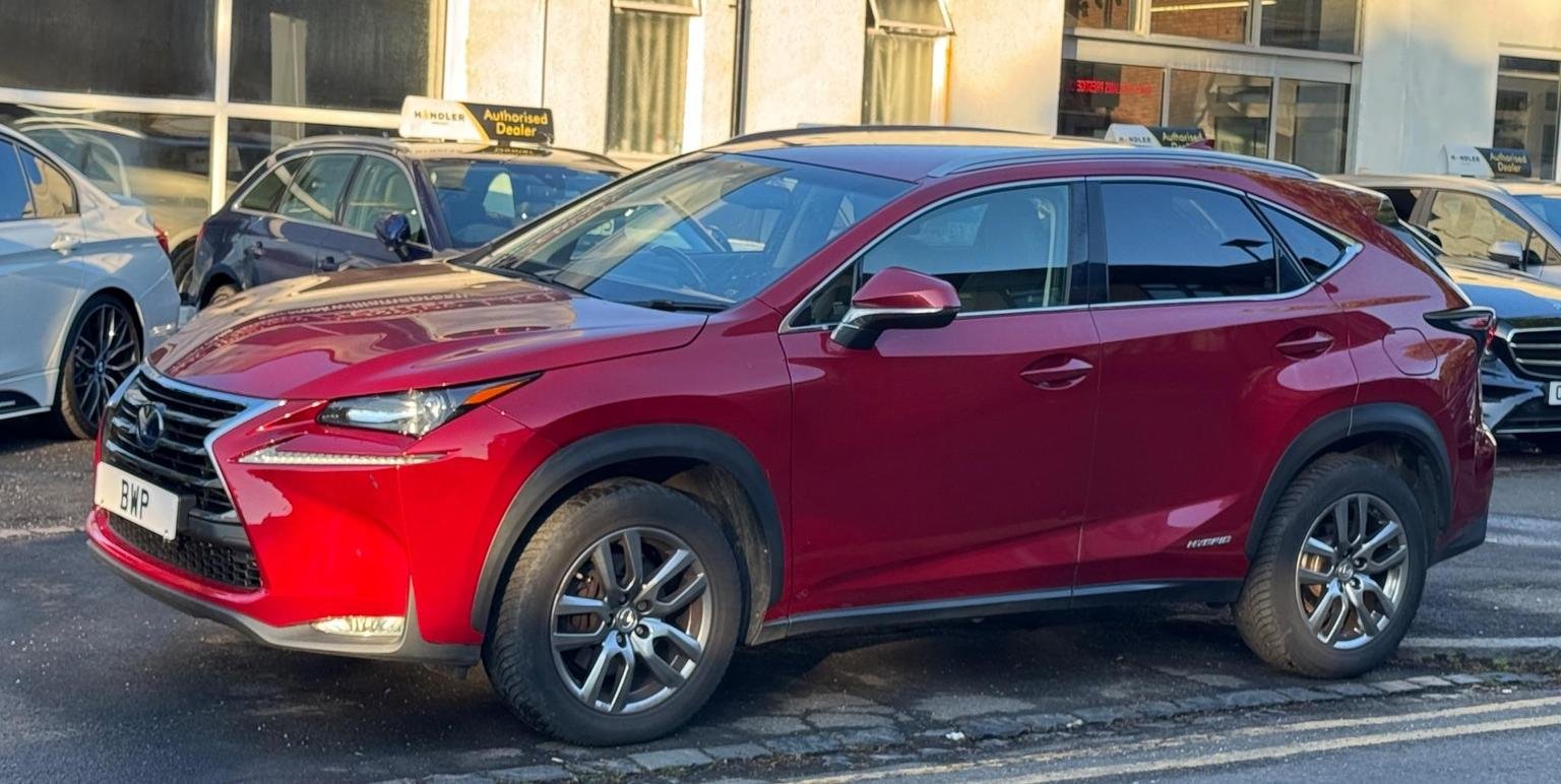 Lexus NX 300h