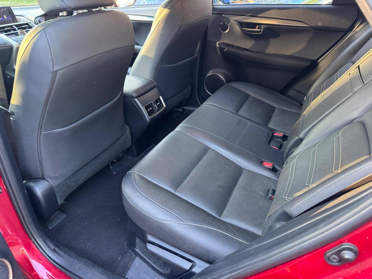 Lexus NX 300h