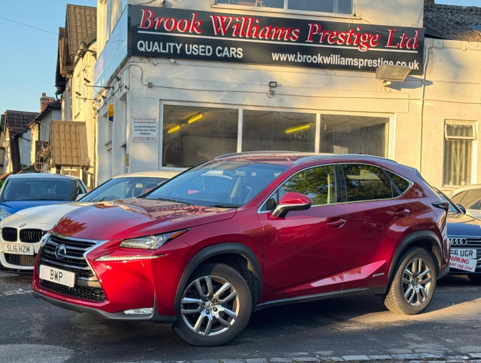 Lexus NX 300h