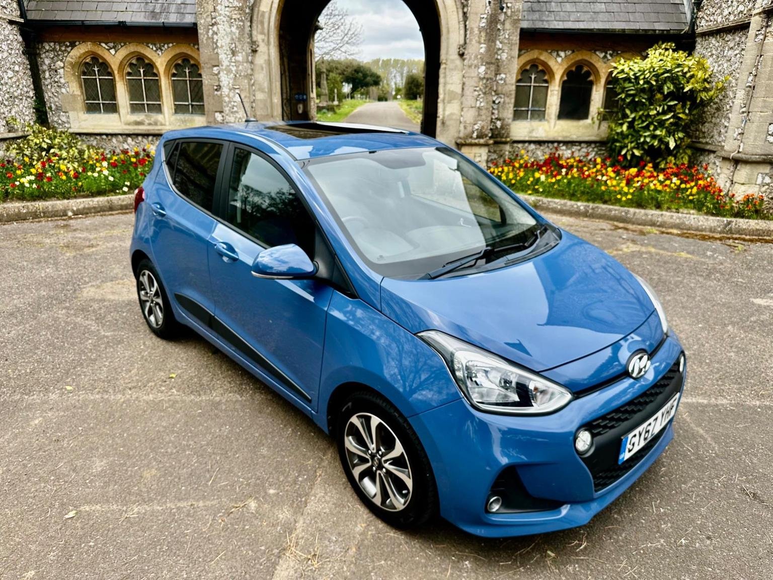 Hyundai i10