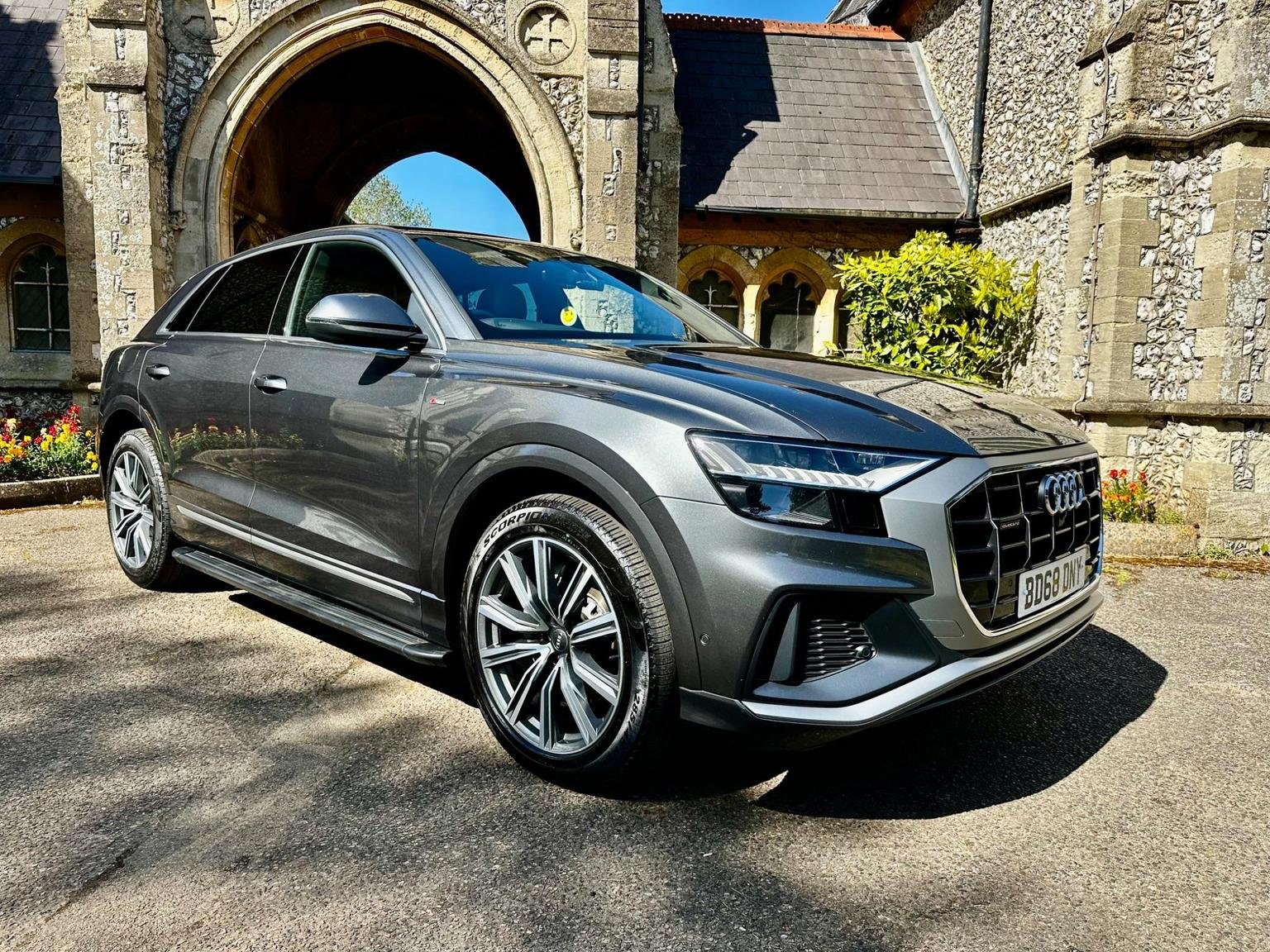 Audi Q8