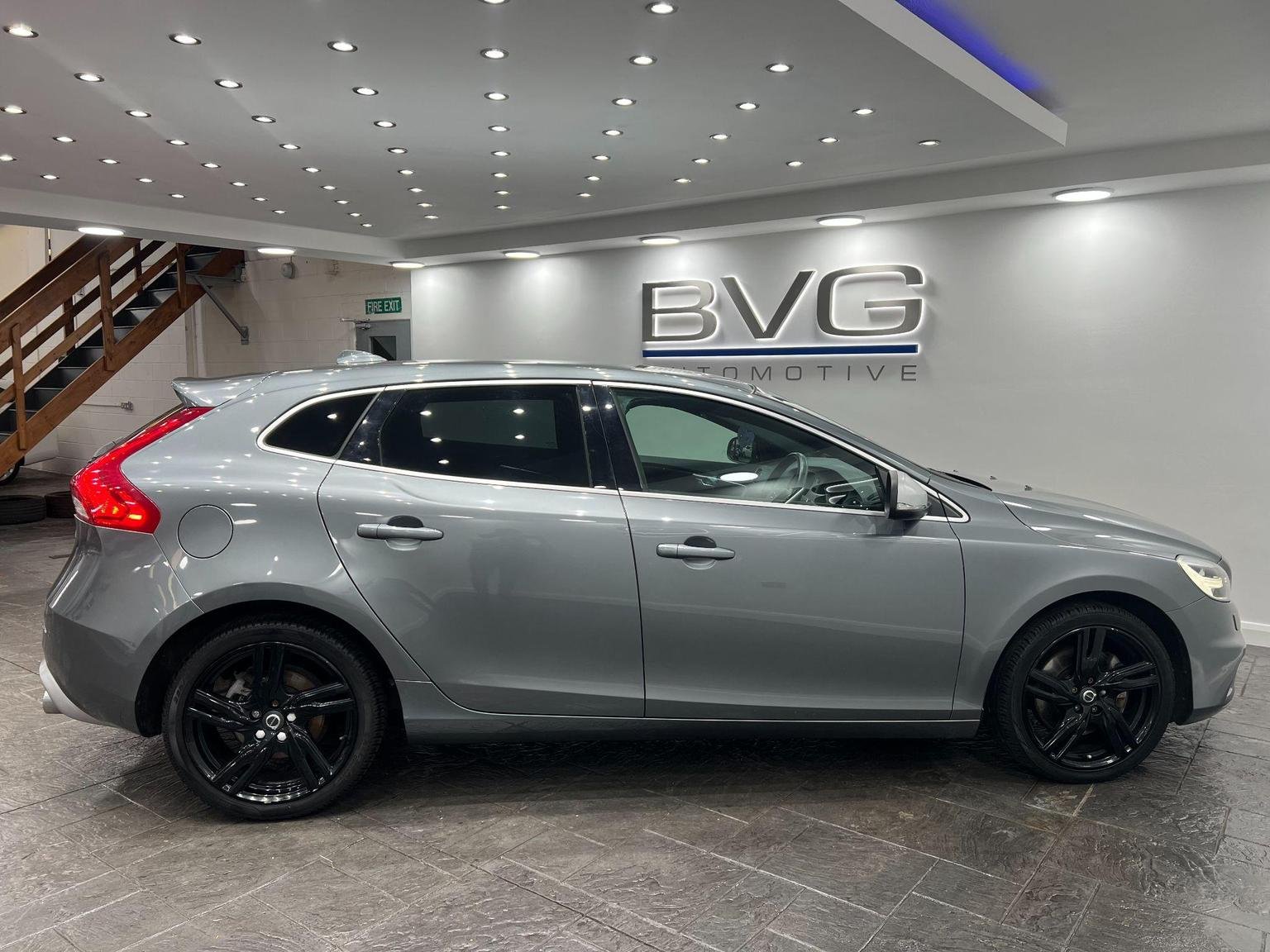 Volvo V40