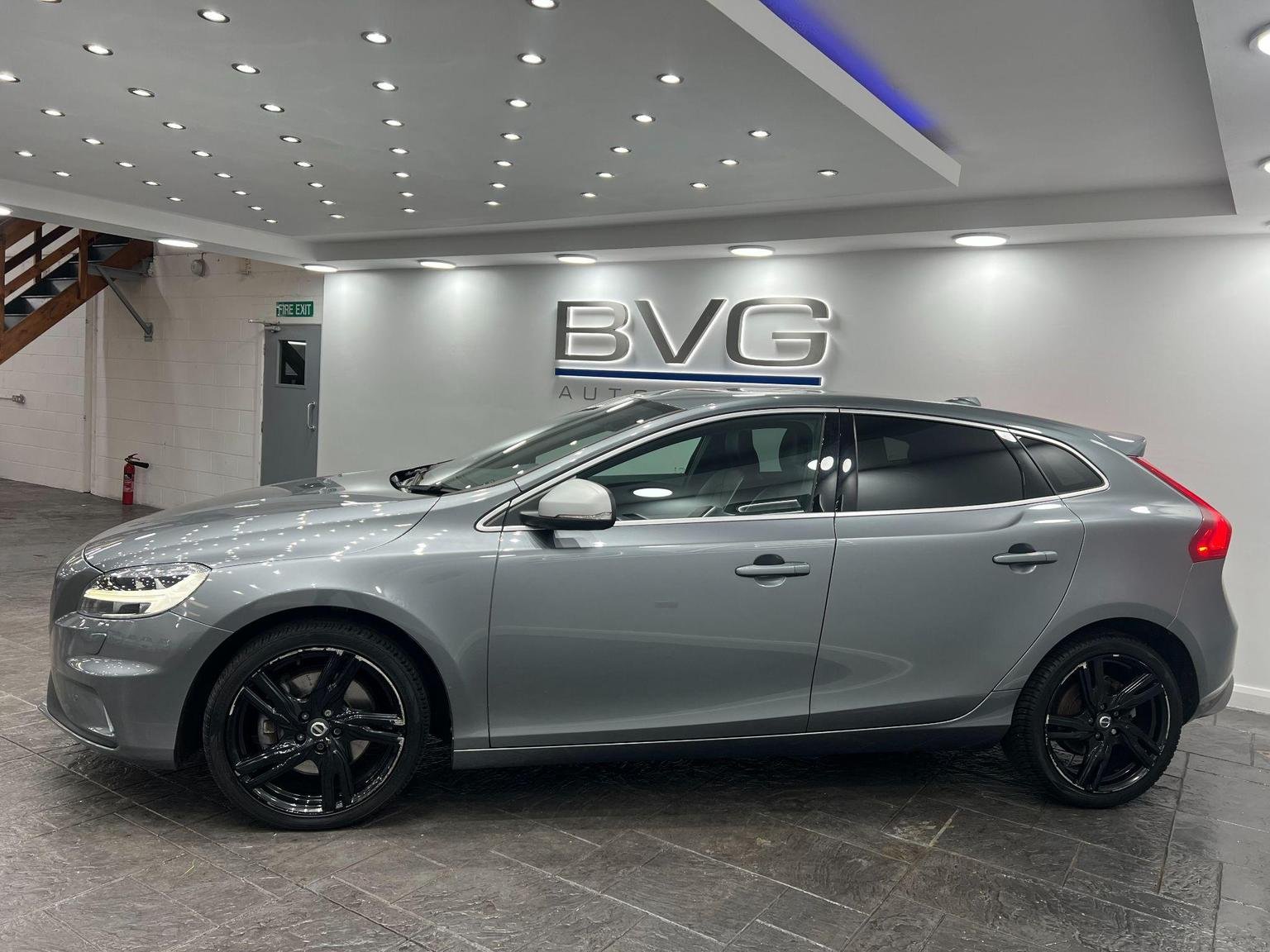 Volvo V40