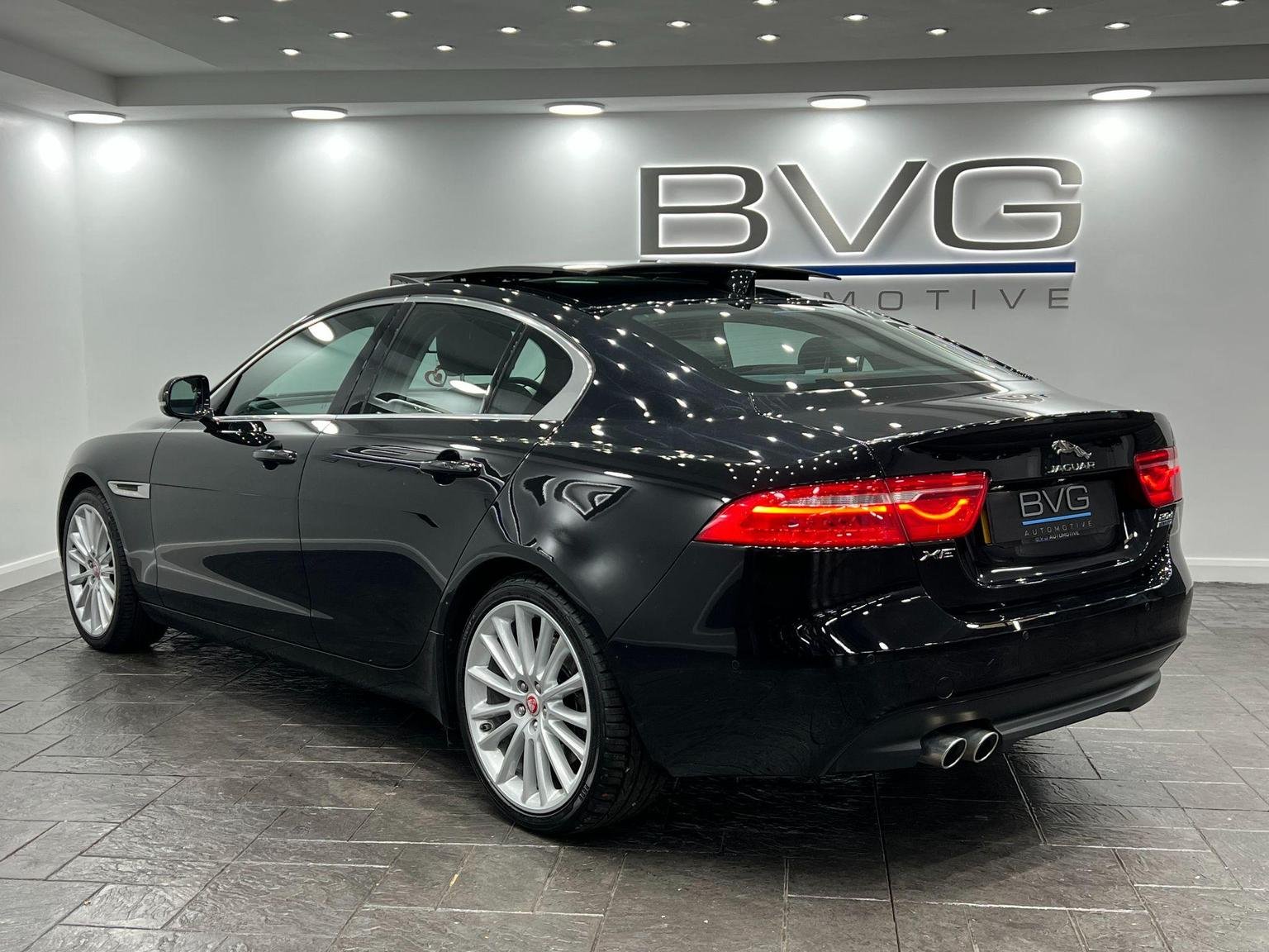 Jaguar XE