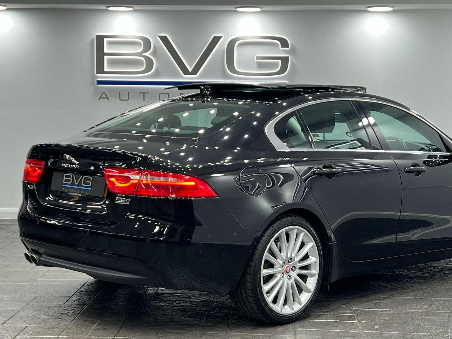 Jaguar XE