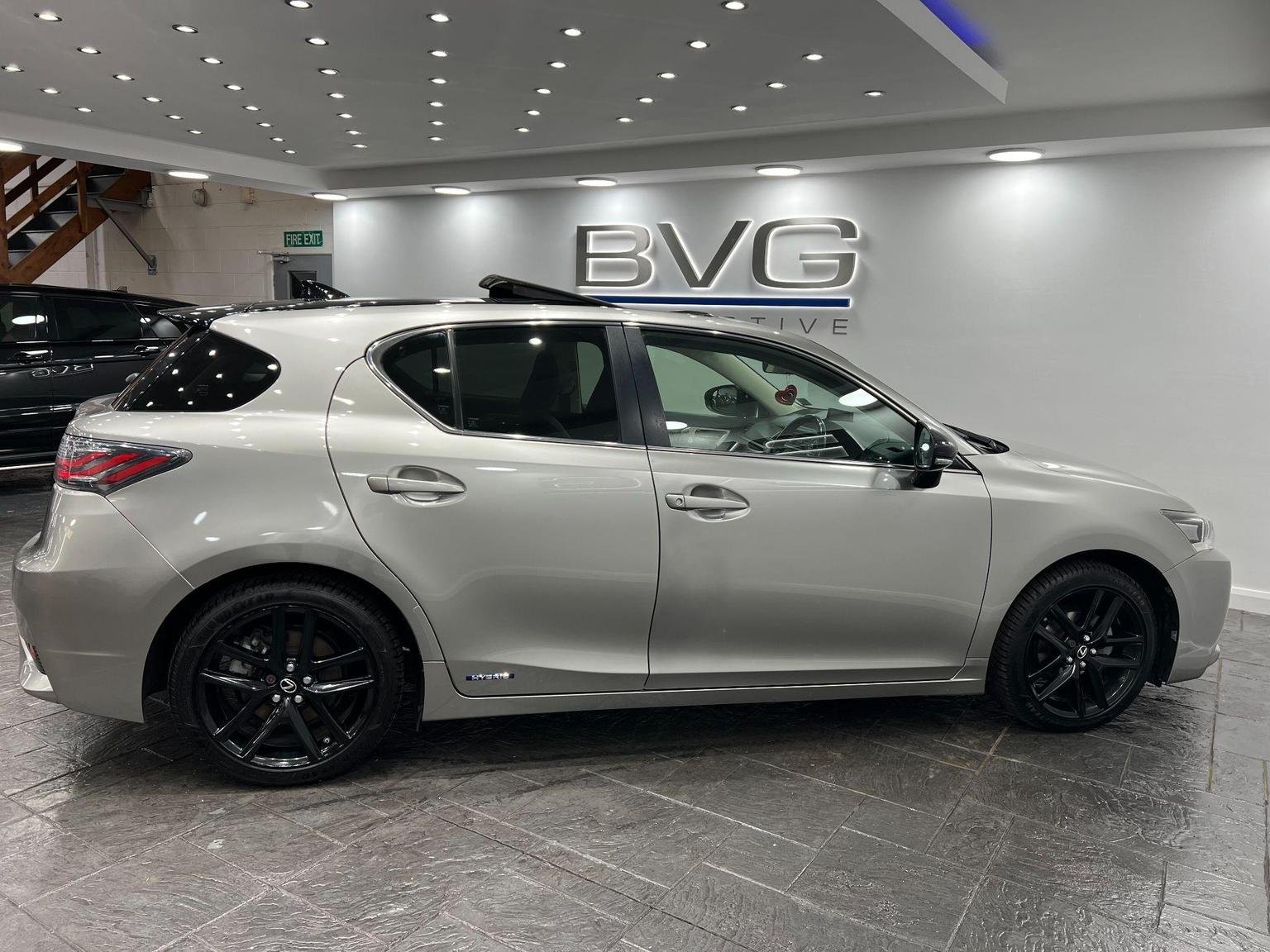 Lexus CT 200h