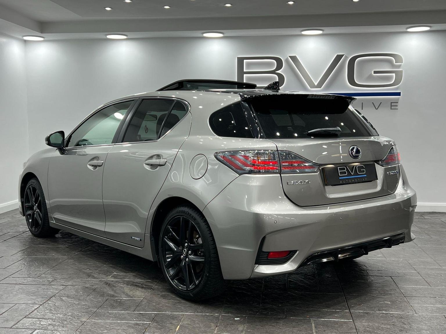 Lexus CT 200h