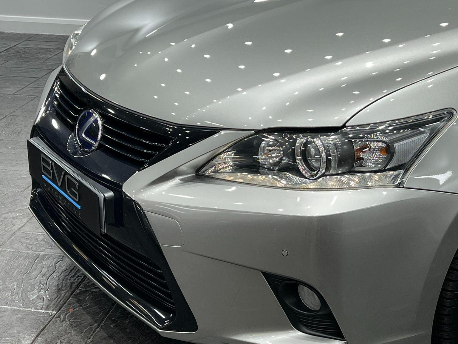 Lexus CT 200h