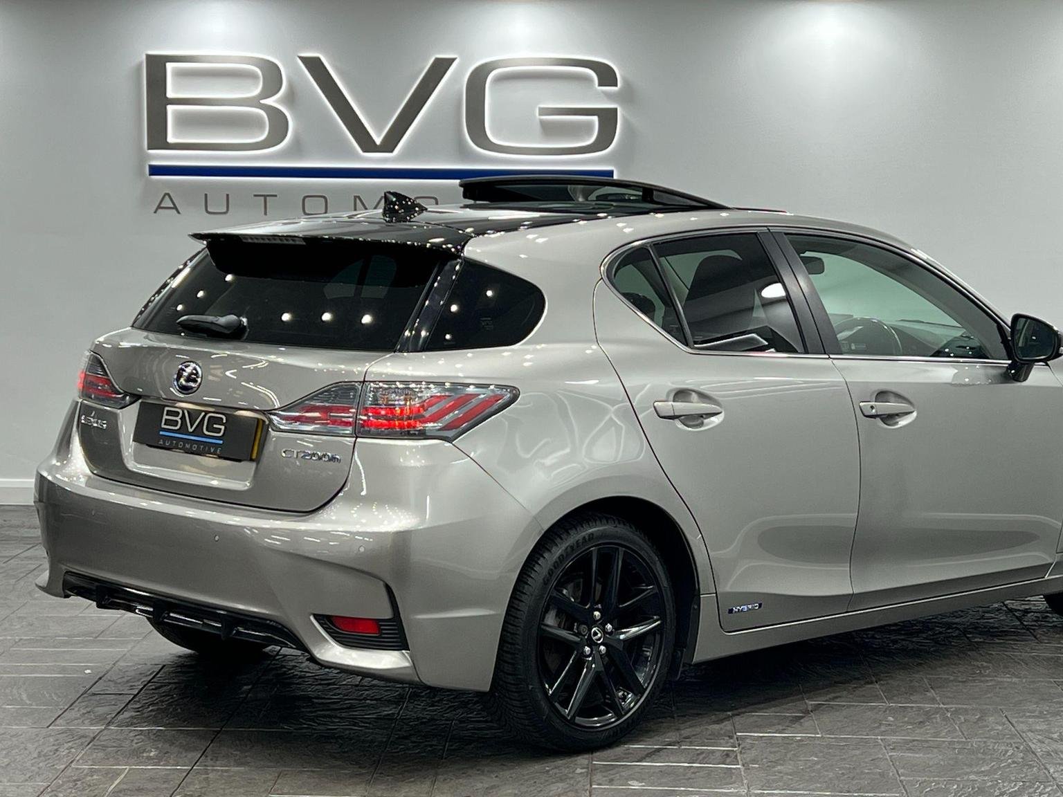 Lexus CT 200h