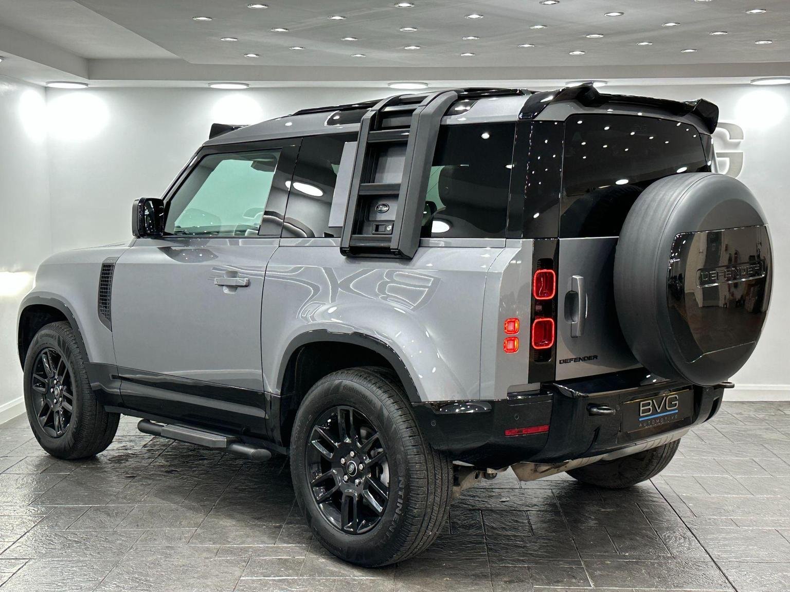 Land Rover 90