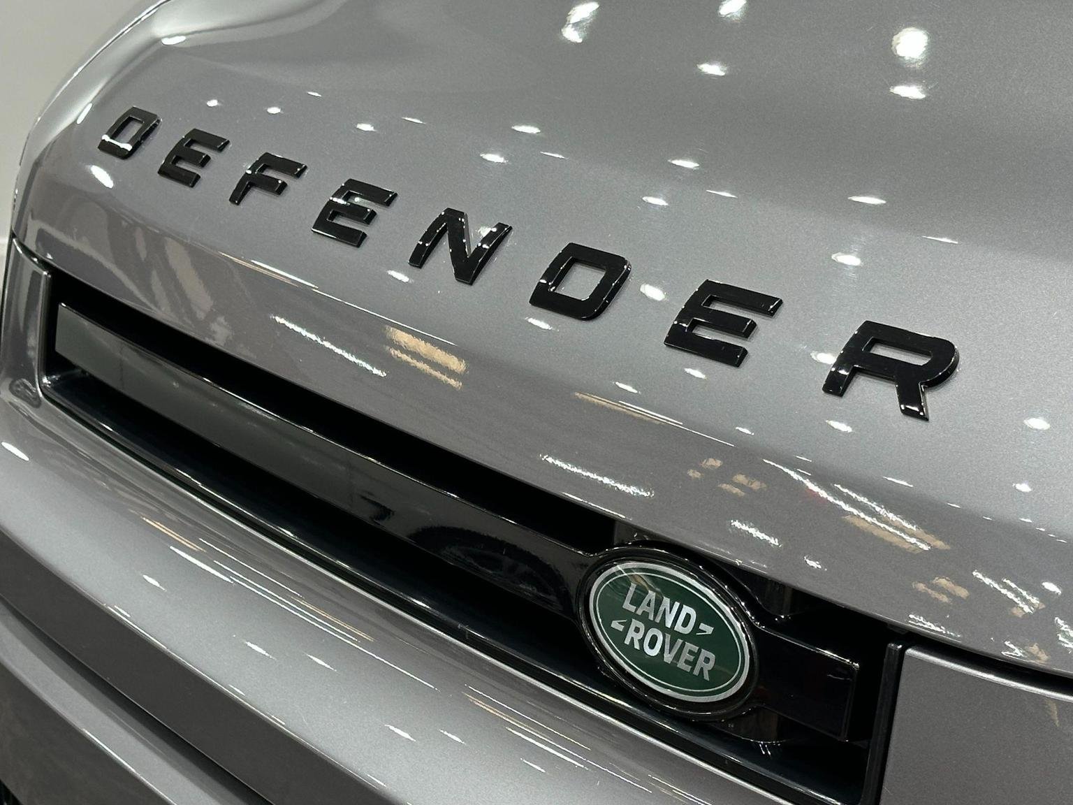 Land Rover 90