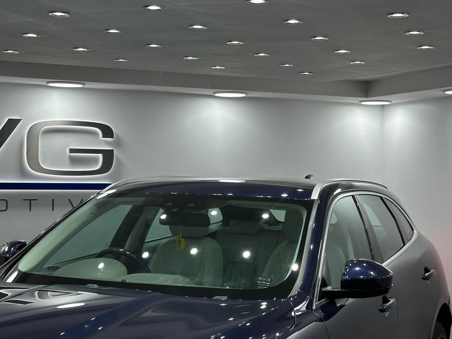 Jaguar F Pace