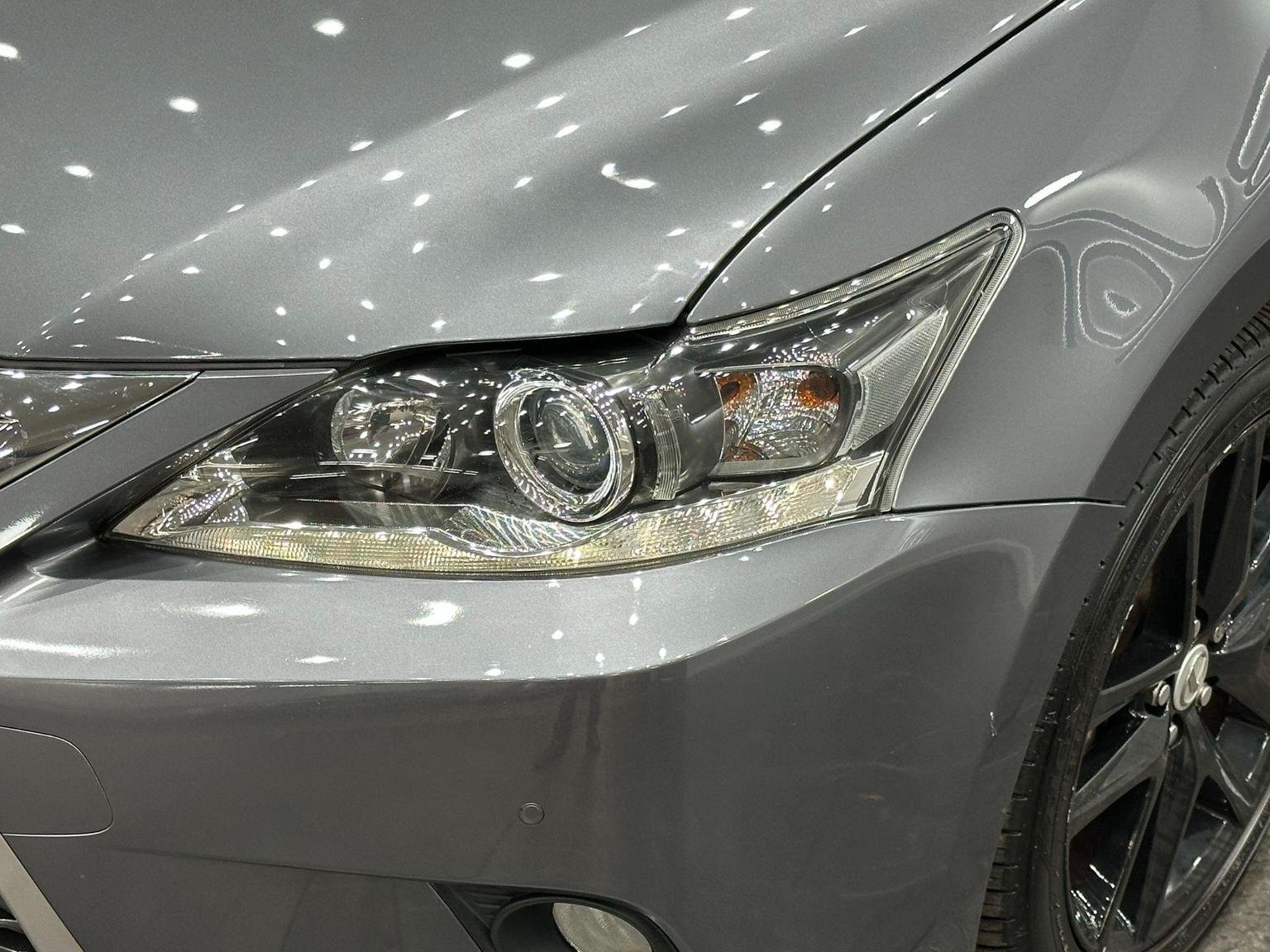 Lexus CT 200h