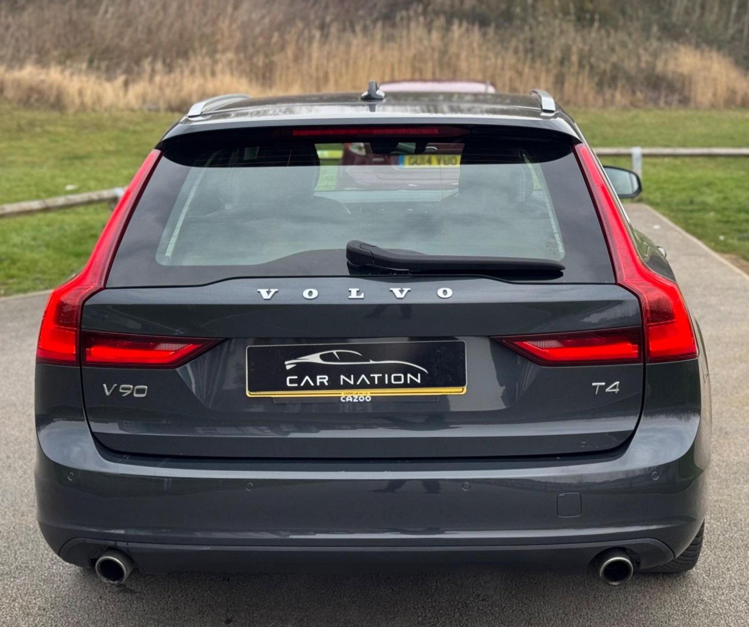 Volvo V90