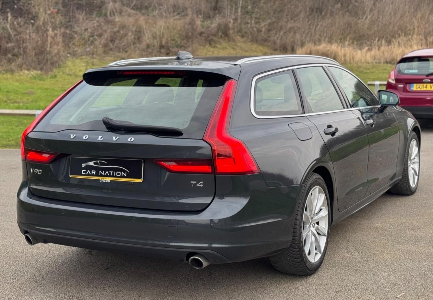 Volvo V90