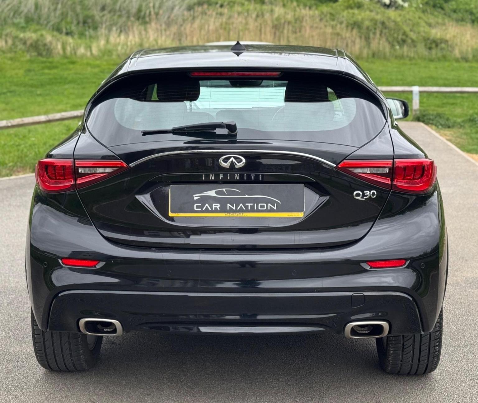 Infiniti Q30
