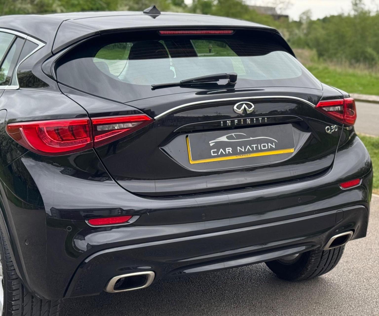 Infiniti Q30