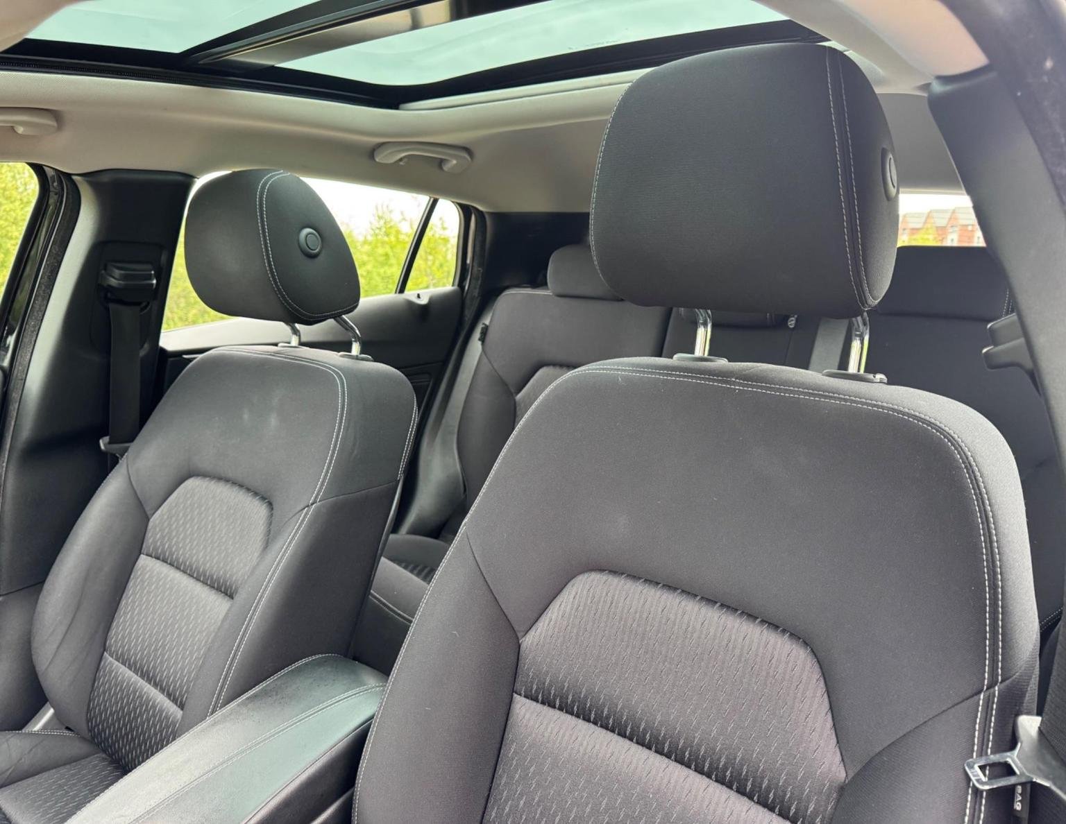 Infiniti Q30