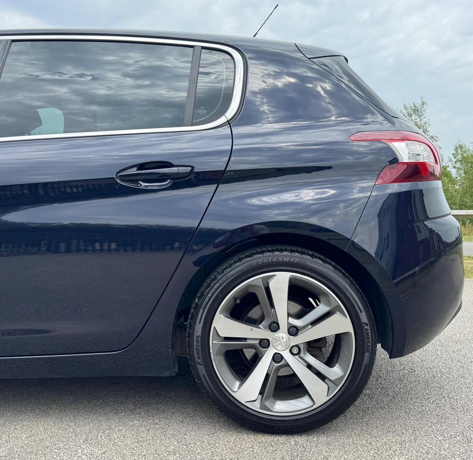 Peugeot 308