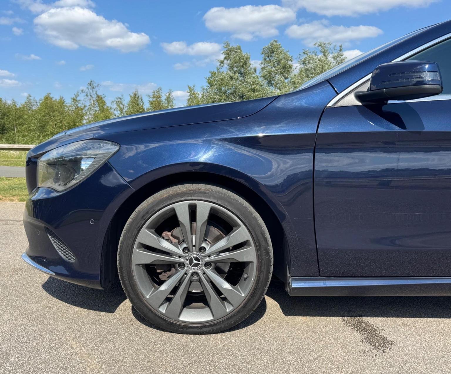 Mercedes Benz CLA