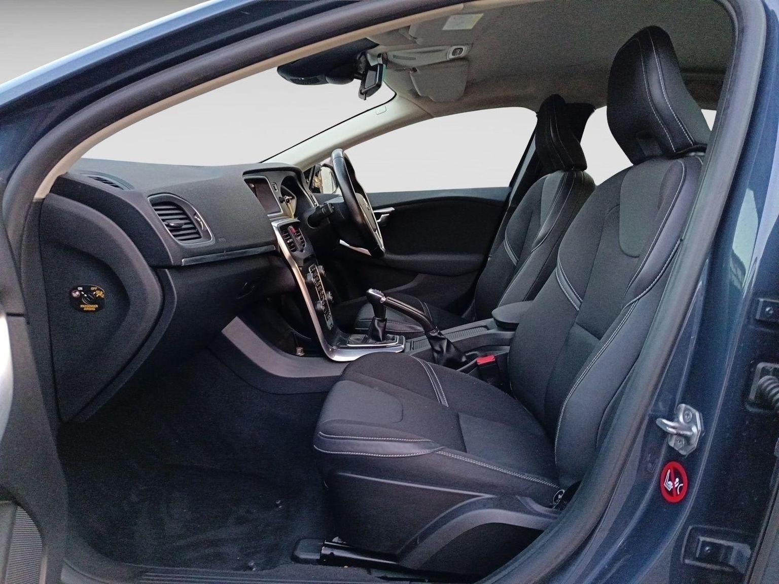 Volvo V40