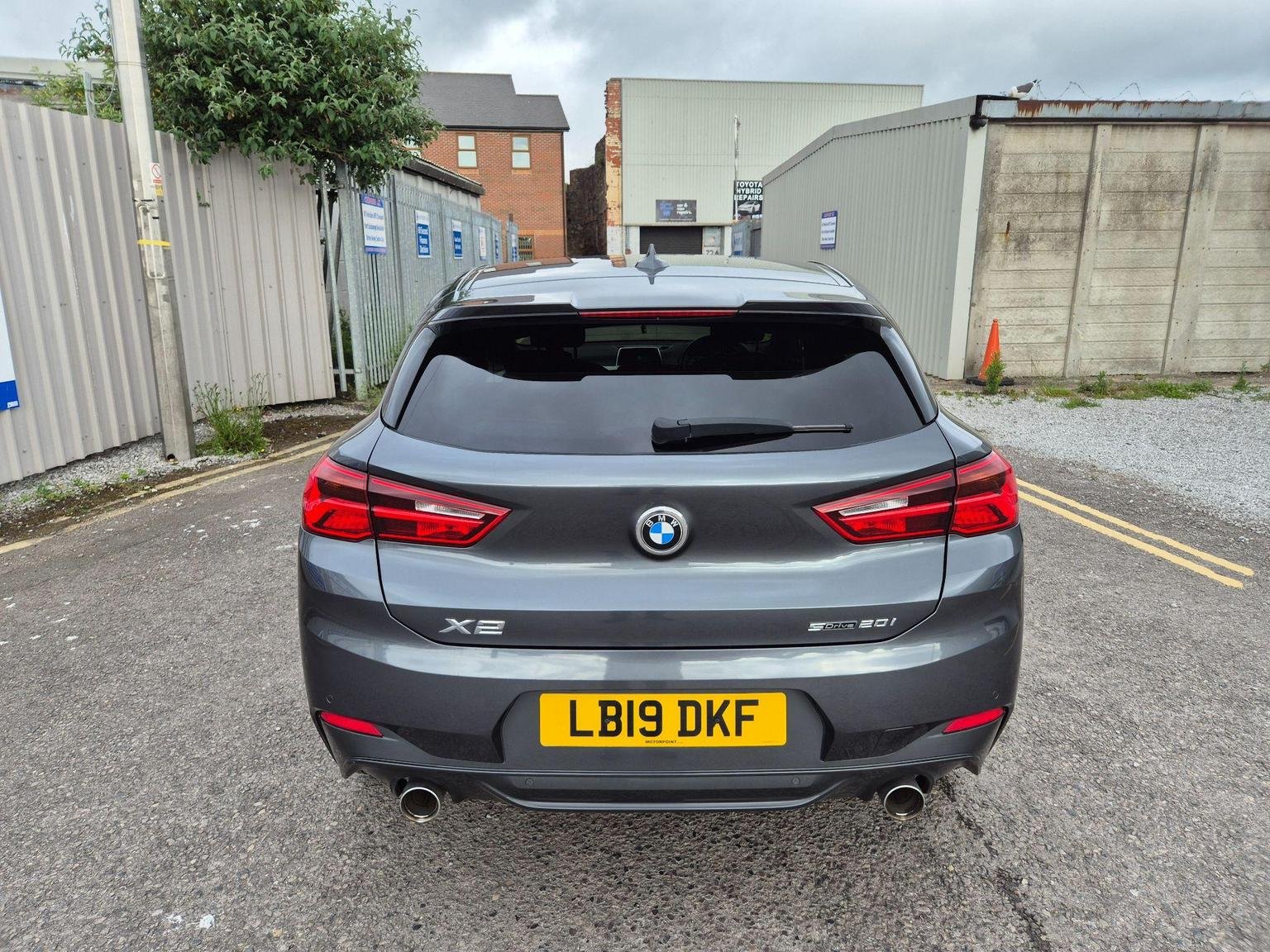 BMW X2