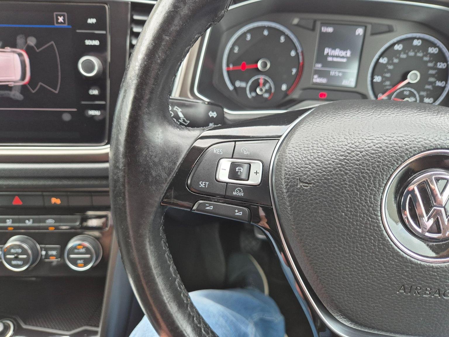 Volkswagen T Roc