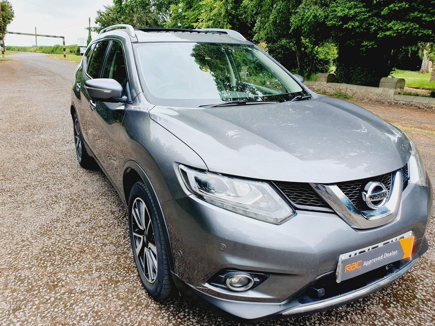 Nissan X Trail