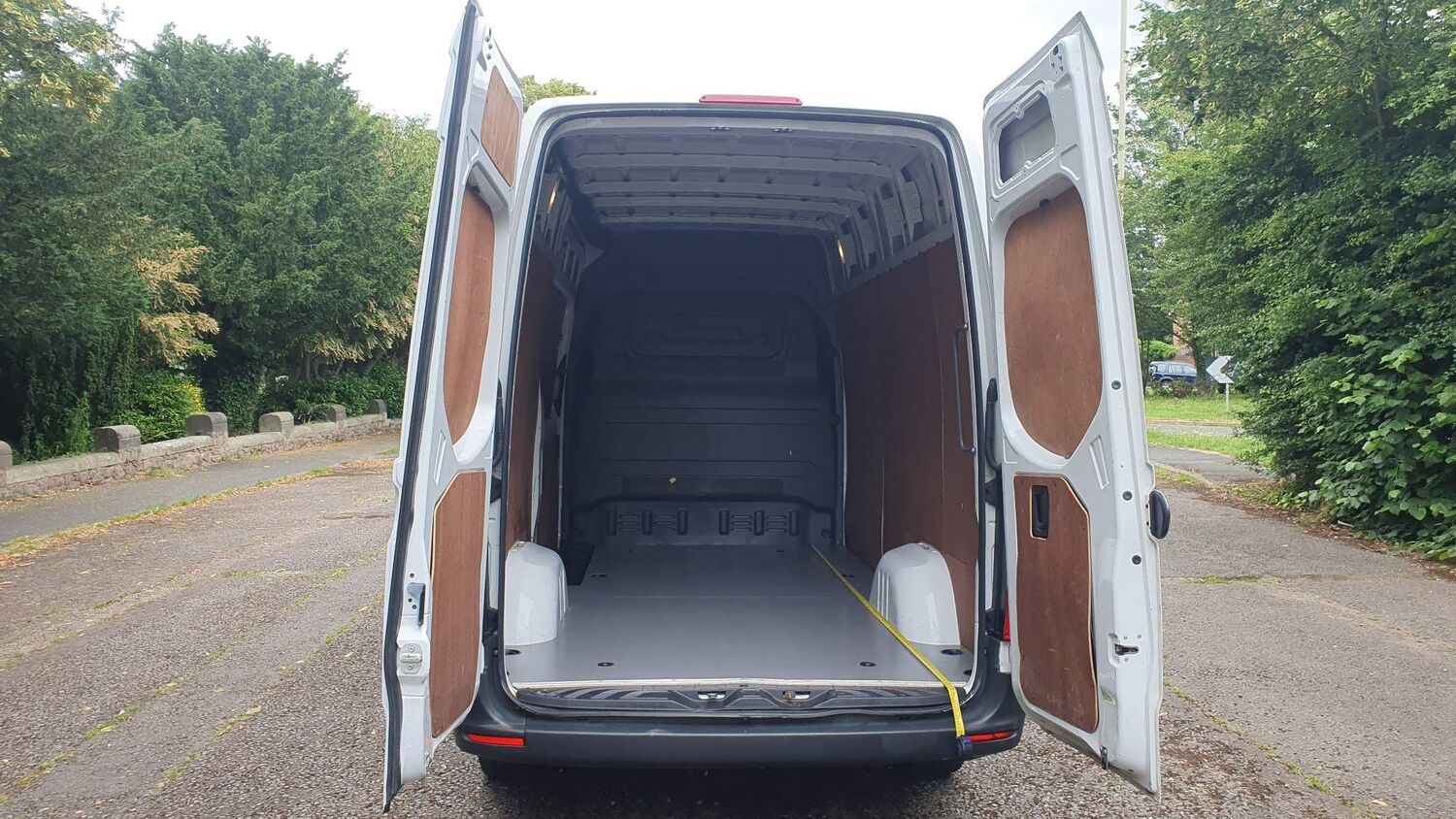 Mercedes Benz Sprinter
