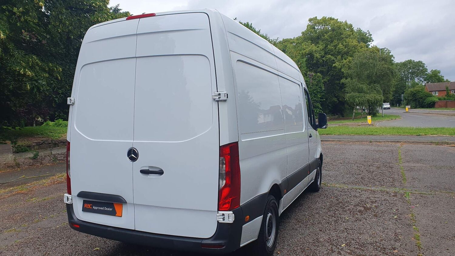 Mercedes Benz Sprinter