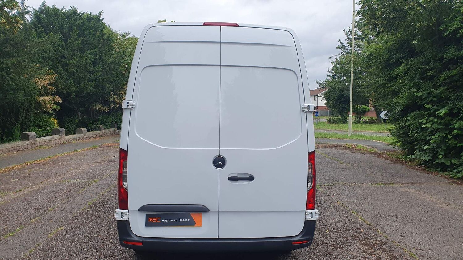 Mercedes Benz Sprinter