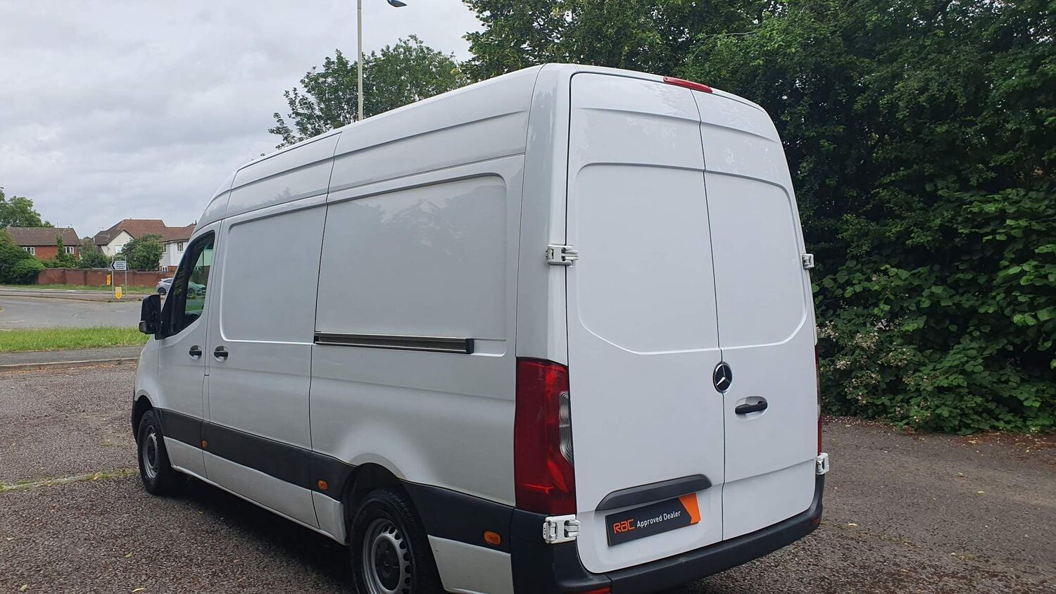 Mercedes Benz Sprinter