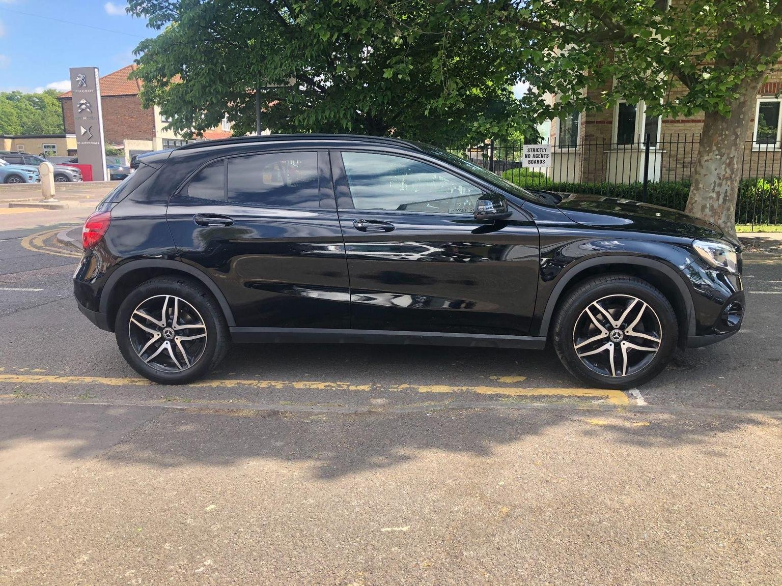 Mercedes Benz GLA Class