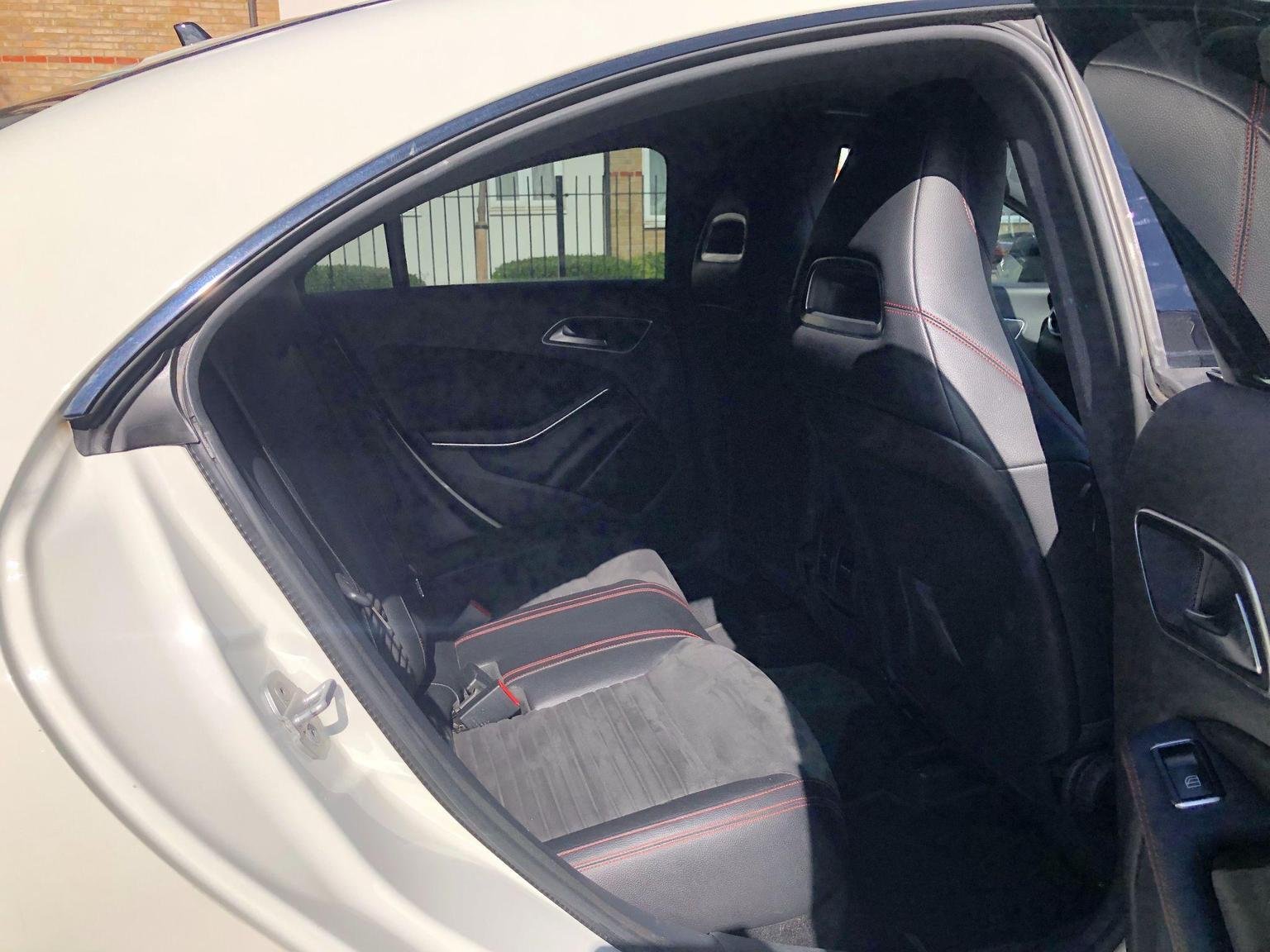 Mercedes Benz CLA