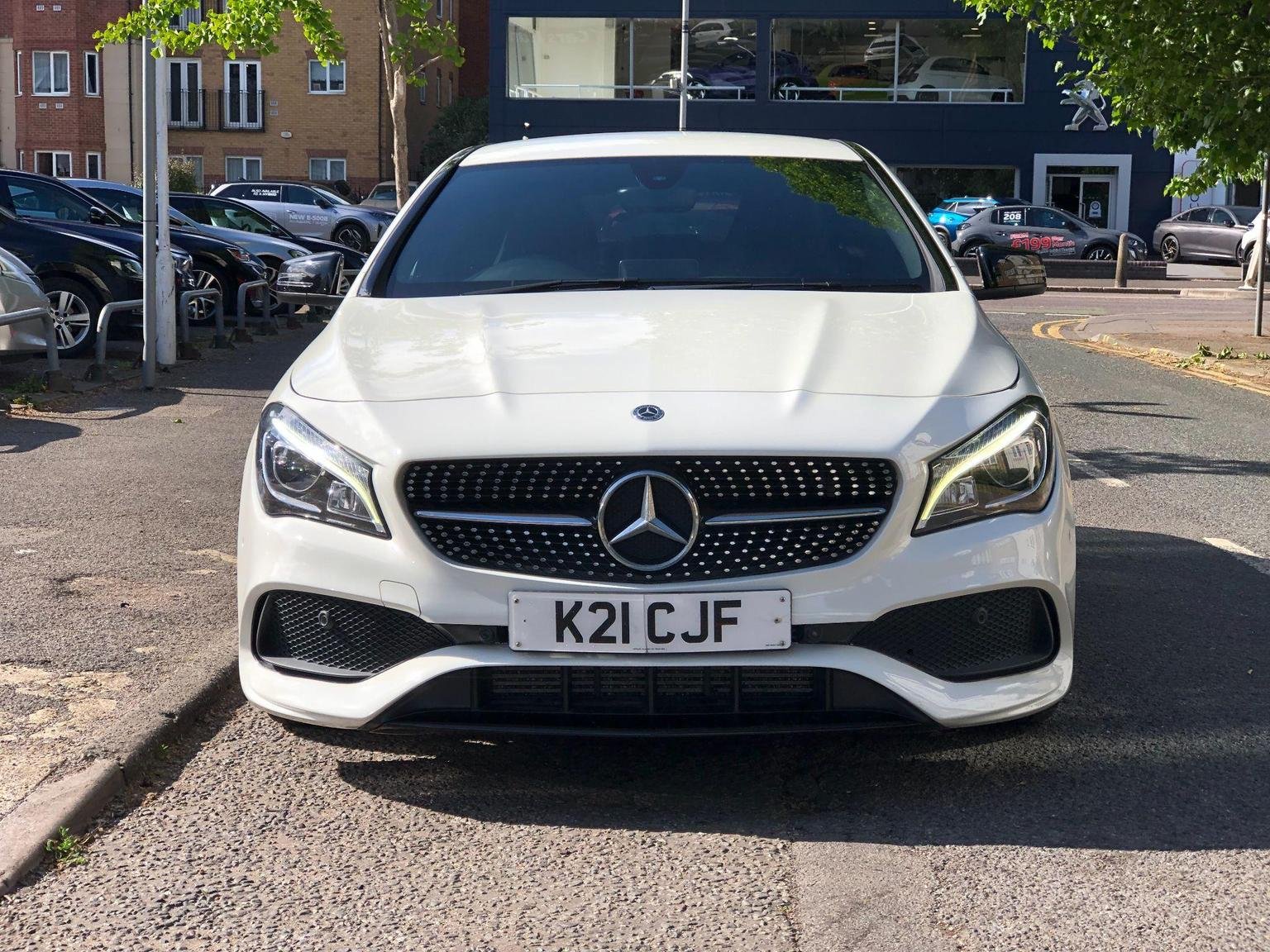 Mercedes Benz CLA