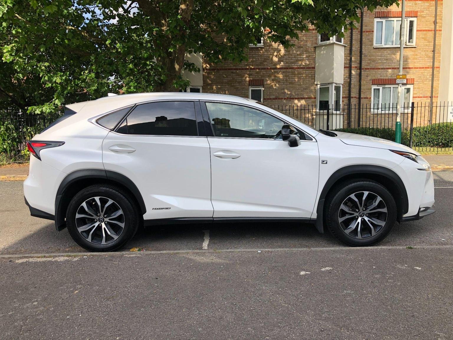 Lexus NX 300h