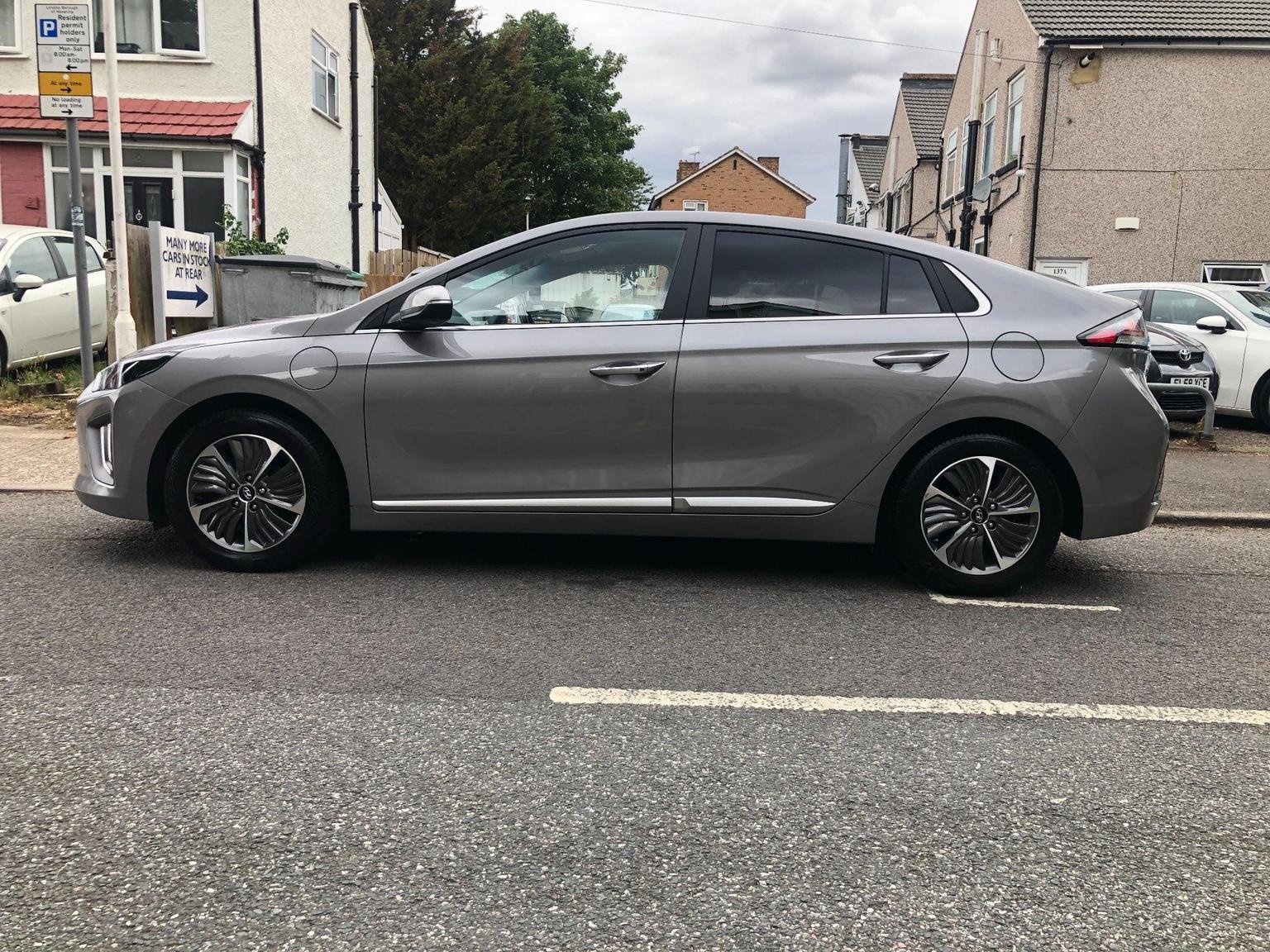 Hyundai IONIQ