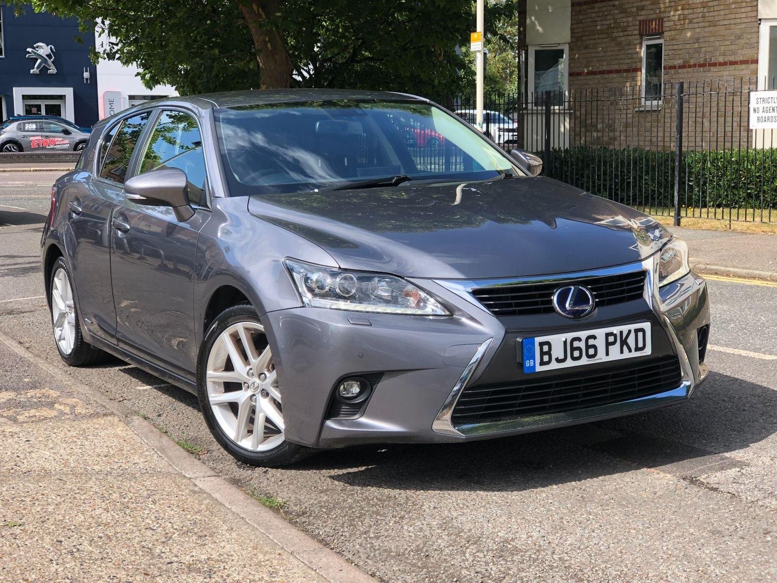 Lexus CT 200h