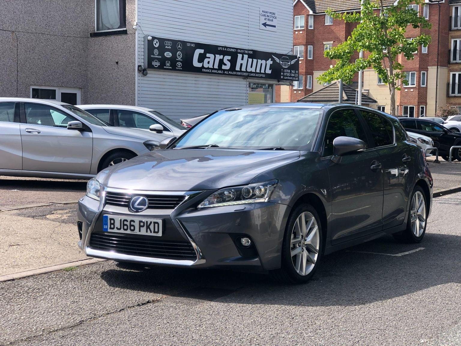 Lexus CT 200h