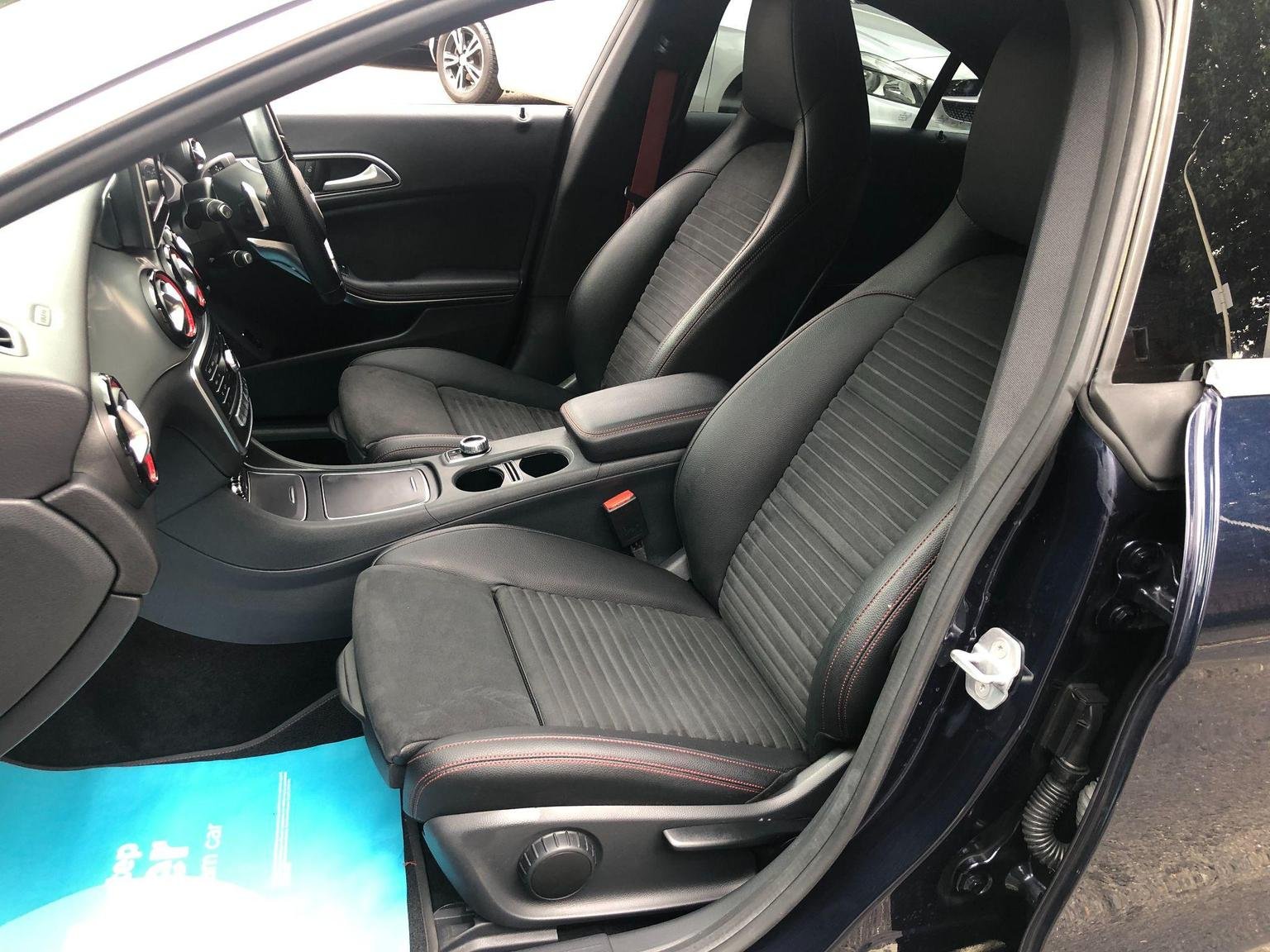 Mercedes Benz CLA