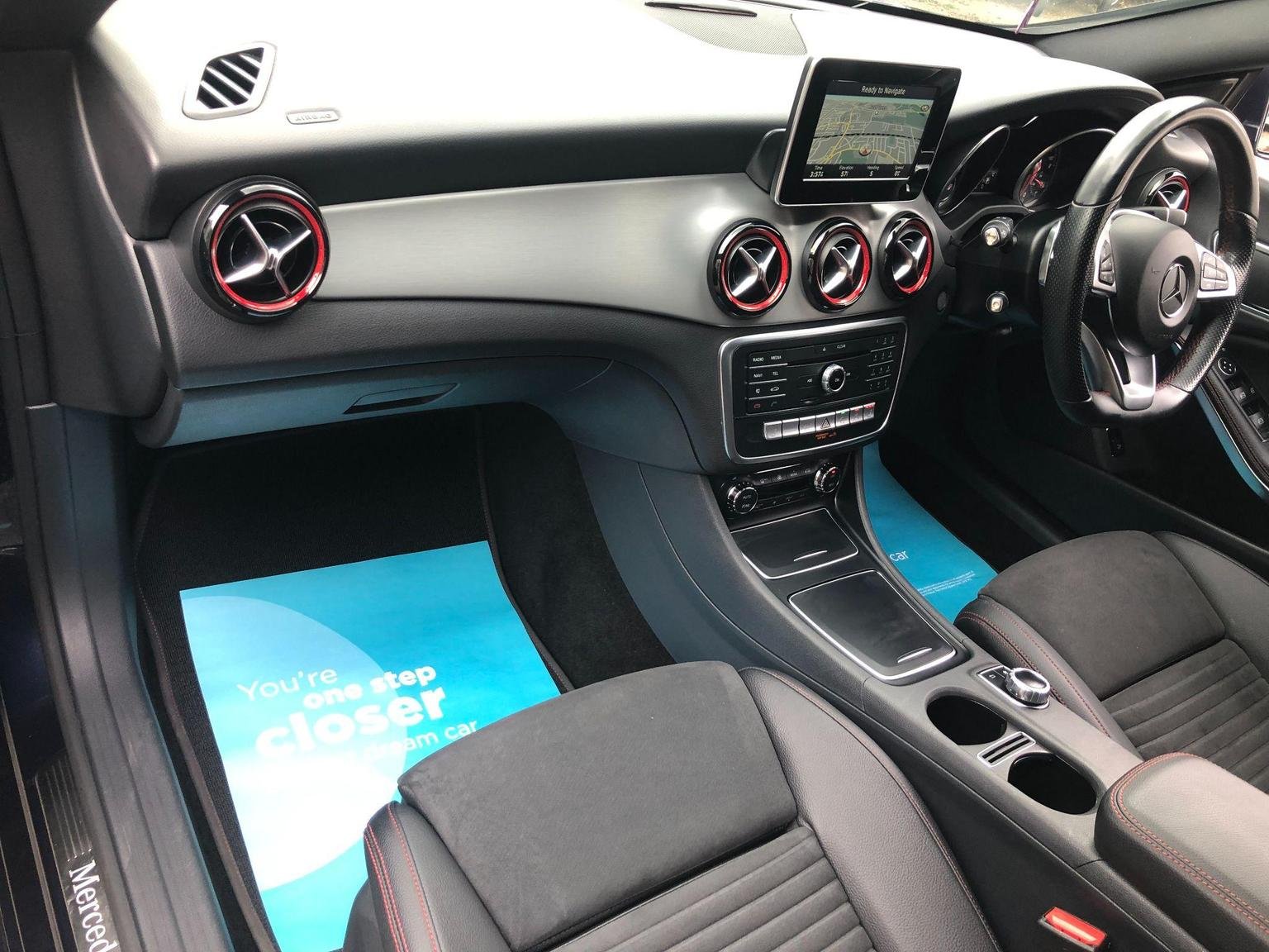 Mercedes Benz CLA