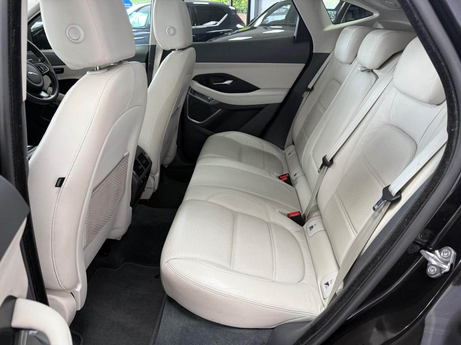 Jaguar E Pace