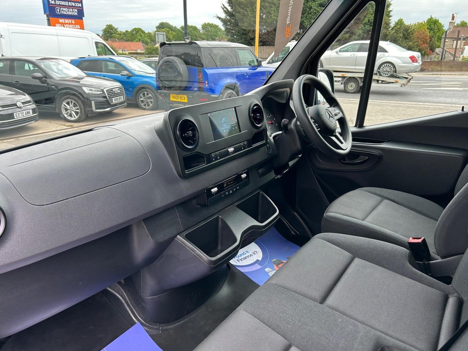 Mercedes Benz Sprinter