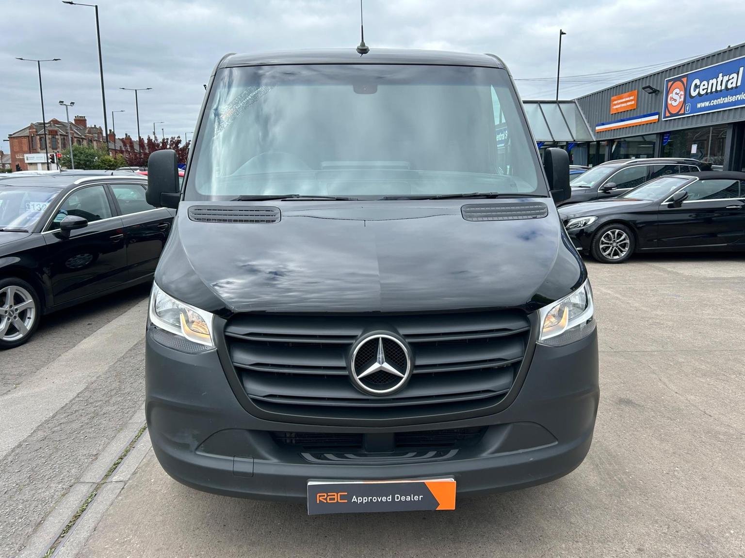 Mercedes Benz Sprinter
