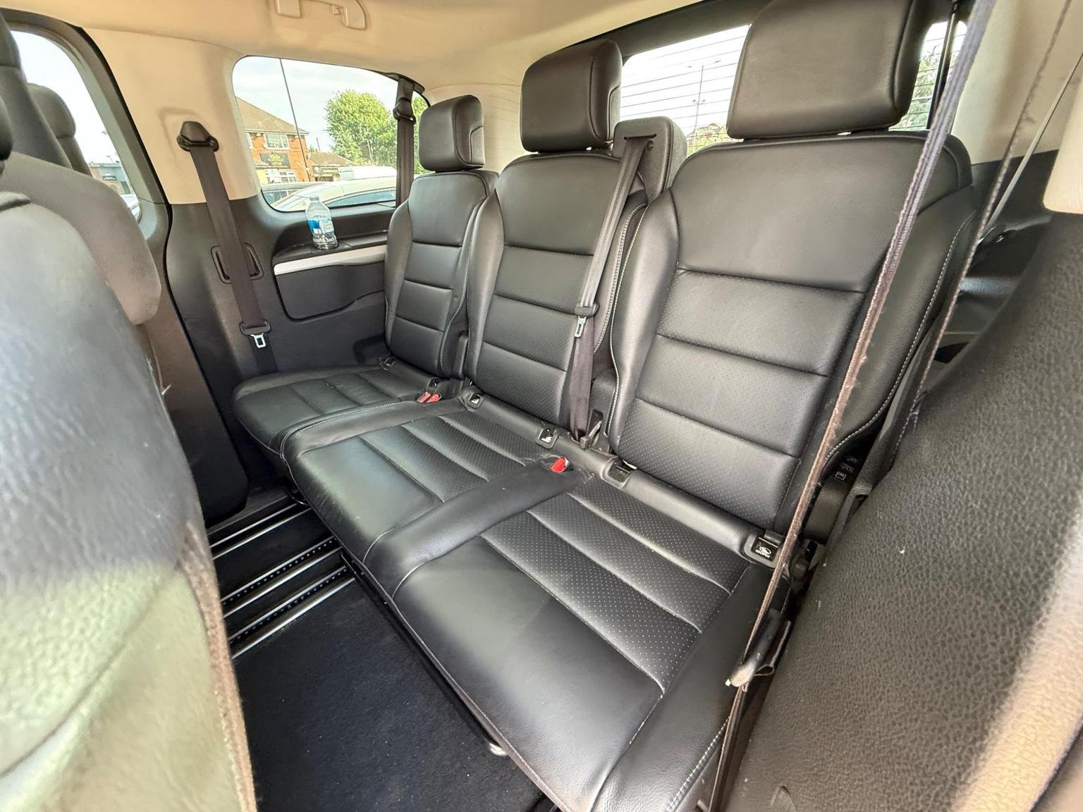 Peugeot Traveller