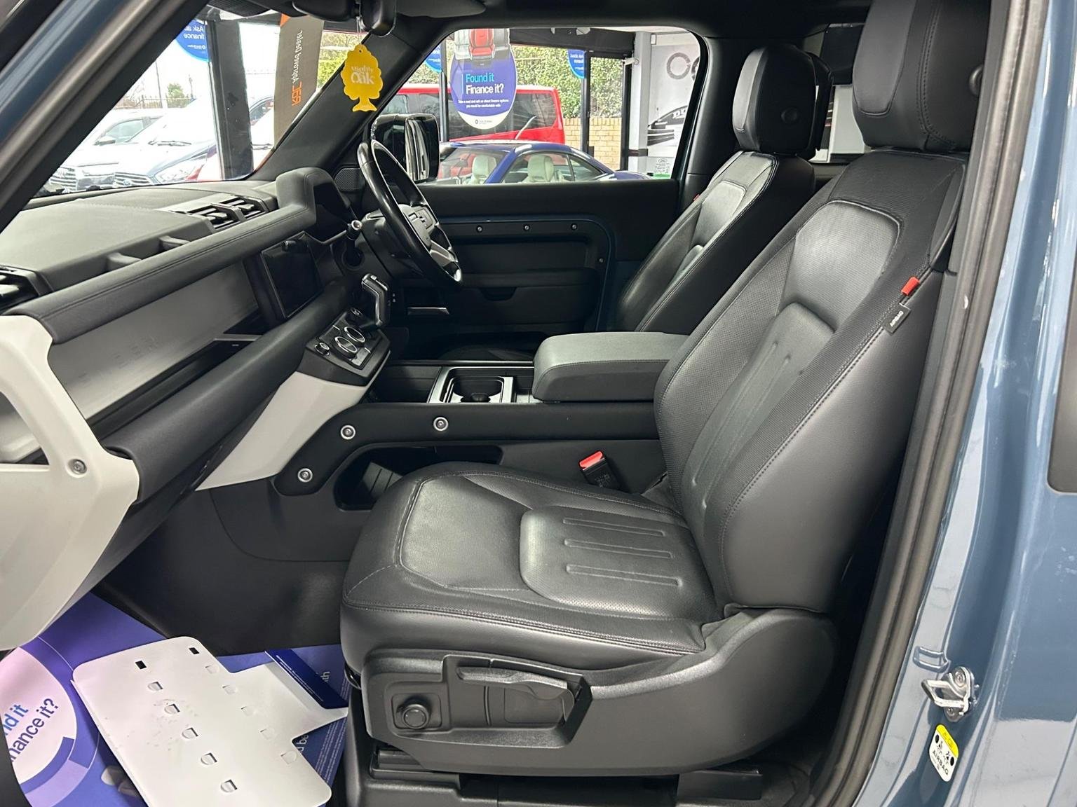 Land Rover 90