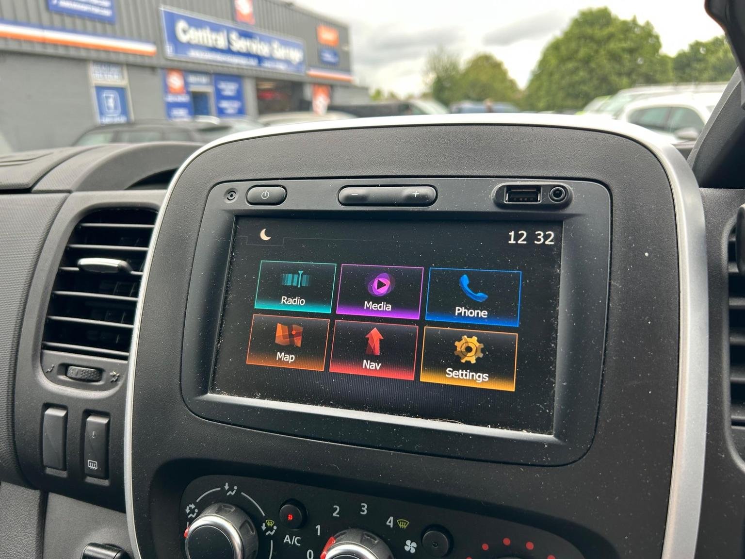 Renault Trafic